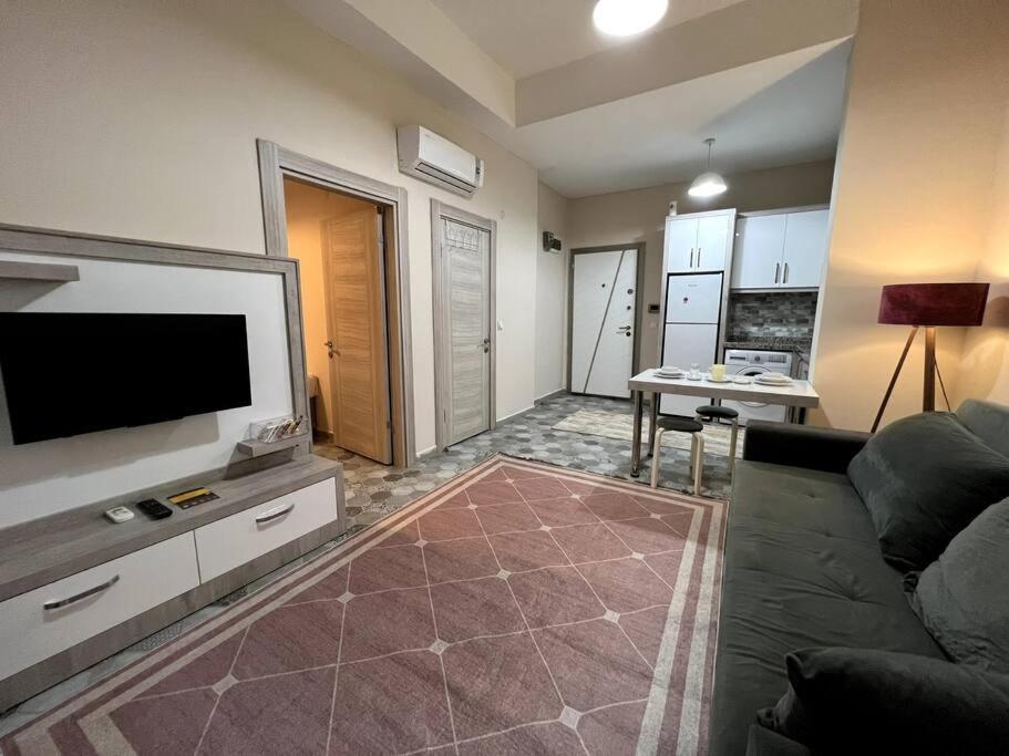 Basement Floor, Konforlu, Ferah, Genis 1+1 '24' * Antalya